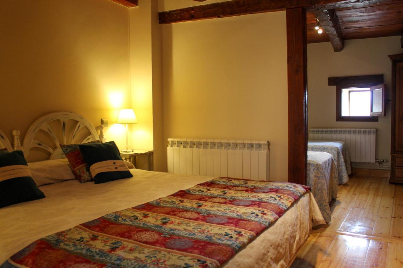 Casa Rural Las Bodegas Valbuena De Duero Luaran gambar